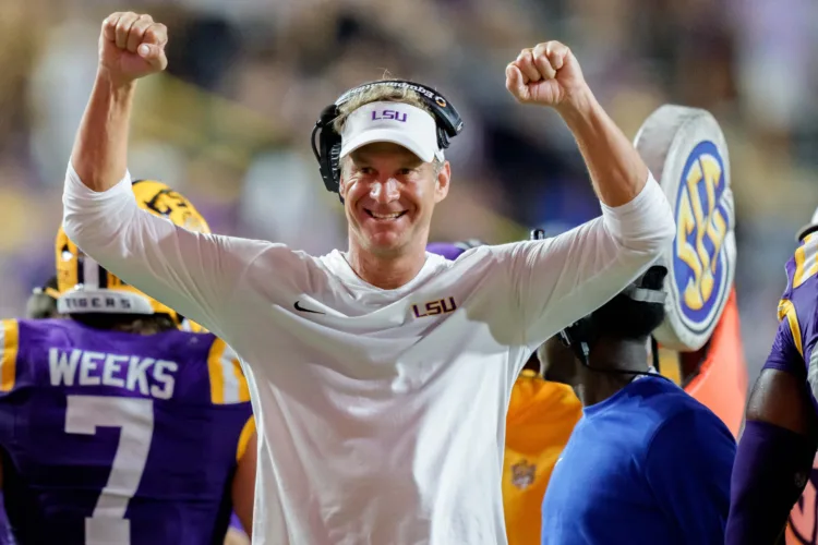 Ole Miss players not thinking about Kiffin